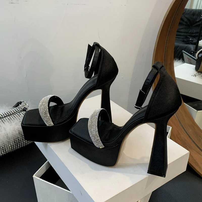Street Fashion Ladies - Eilyken Fashion CRYSTAL Buckle Strap Open
