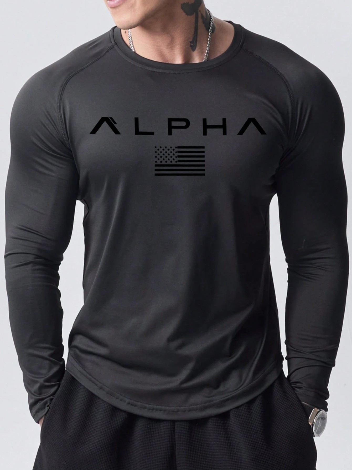 Street Fashion In China - New men's long-sleeved T-shirt for Spring
