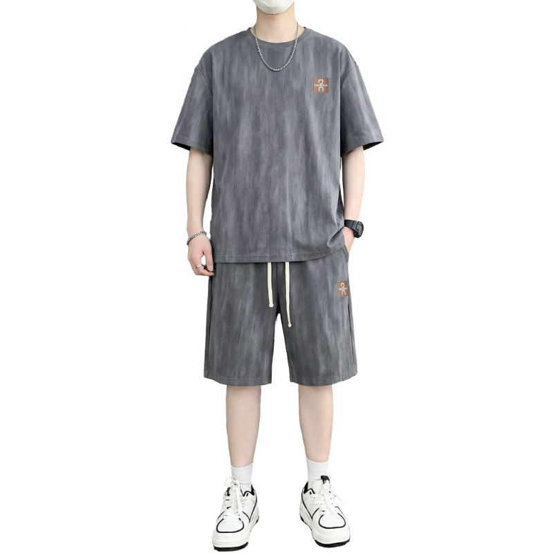 【T-Shirt + 5-Point Shorts】Men' - Street Fashion In China avaliação e preço