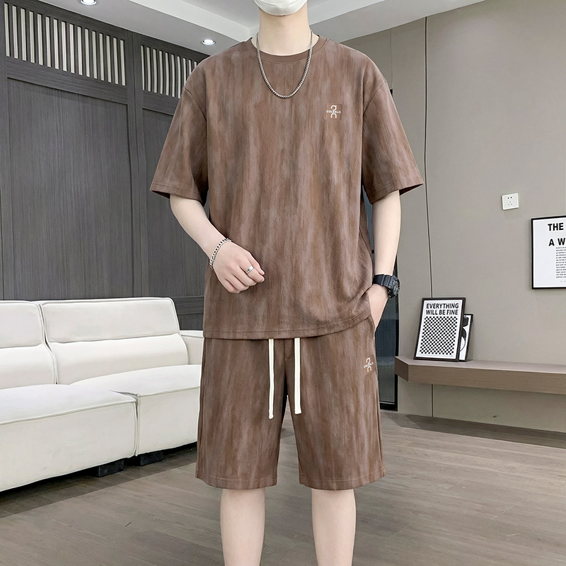 【T-Shirt + 5-Point Shorts】Men' - Street Fashion In China avaliação e preço