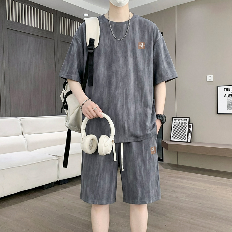 【T-Shirt + 5-Point Shorts】Men' - Street Fashion In China avaliação e preço